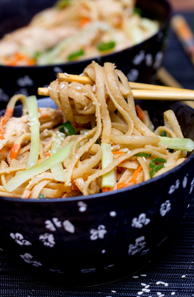 Here's an easy recipe for spicy sesame peanut noodles with chicken and vegetables. It takes just 30 minutes to get this Chinese favorite on the table.