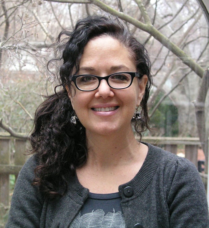 Lisa Goldfinger, cook, photographer, author of Panning The Globe, a food blog with the world's most delicious recipes.