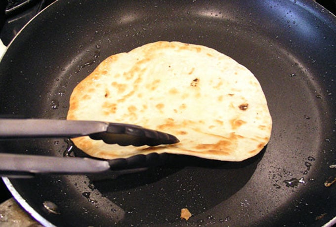 how to brown tortillas for huevos rancheros