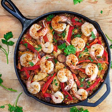 You don't need lots of time or a special pan to make delicious Spanish Paella