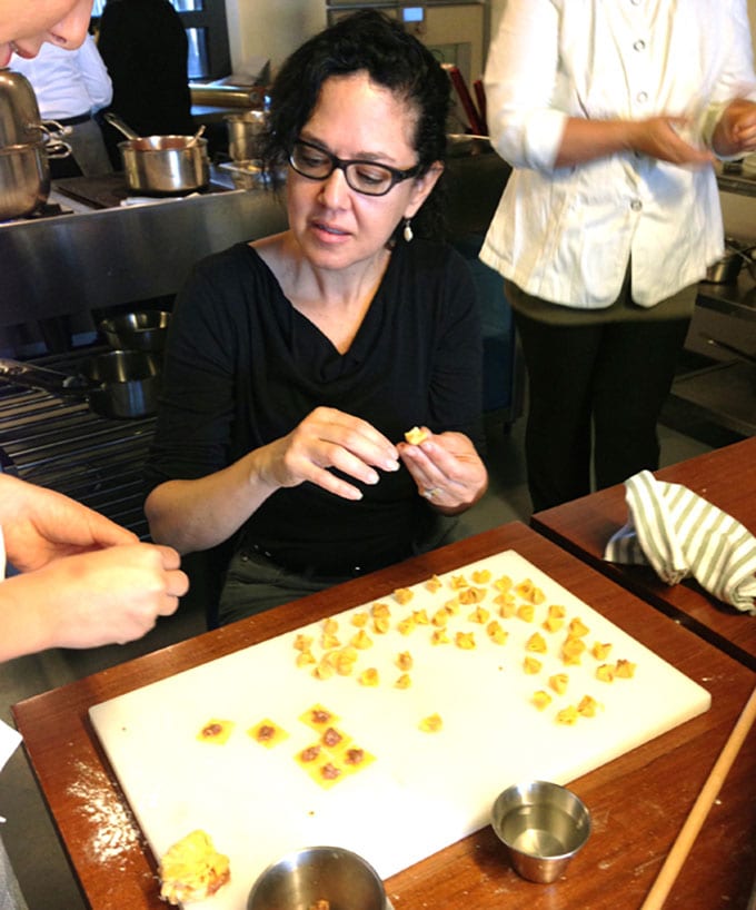 istanbul-making-manti-