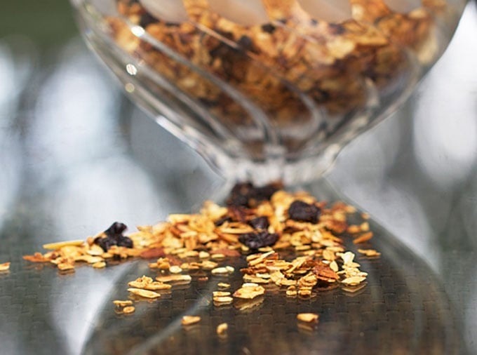 Vanilla Toasted Almond Granola | PanningTheGlobe.com