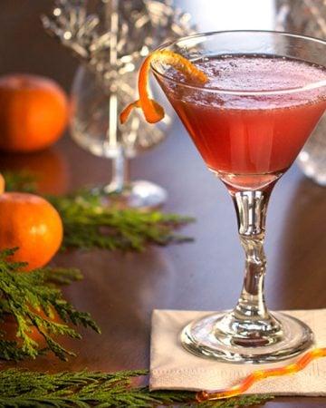 Swinging Sultan Cocktail - a delicious exotic cocktail featuring the tastes of Turkey | Panning The Globe