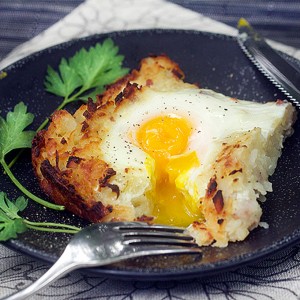 Rosti: Shredded Potato Casserole with Ham and Eggs | Panning The Globe