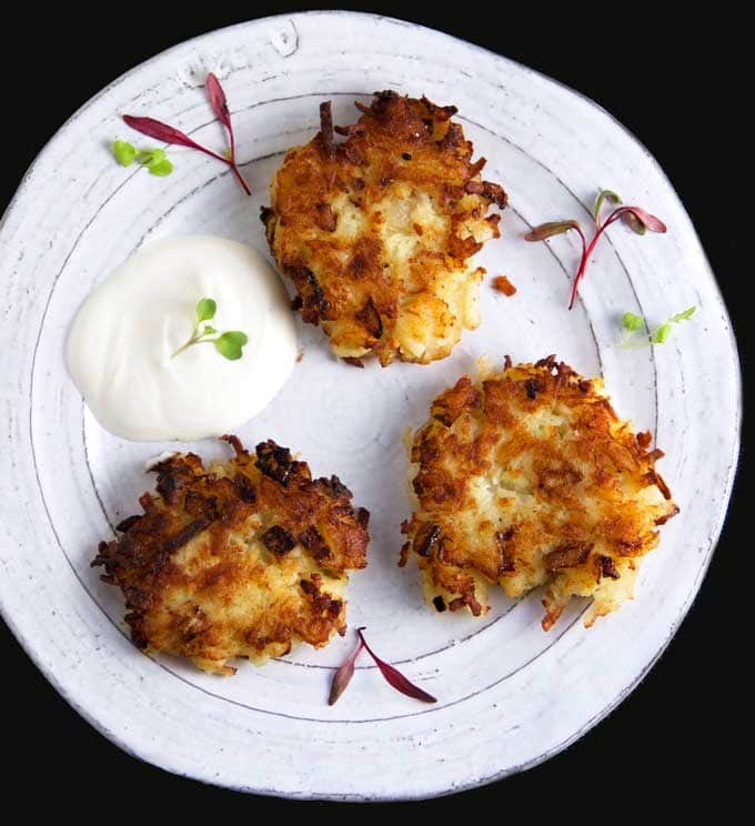 Potato latkes with sour cream