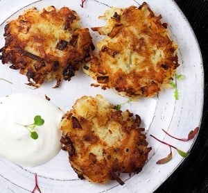 How to make delicious Potato Latkes, the easy way • Panning The Globe