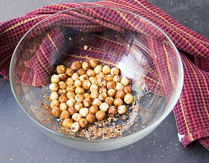 Spanish Romesco Sauce Panning The Globe