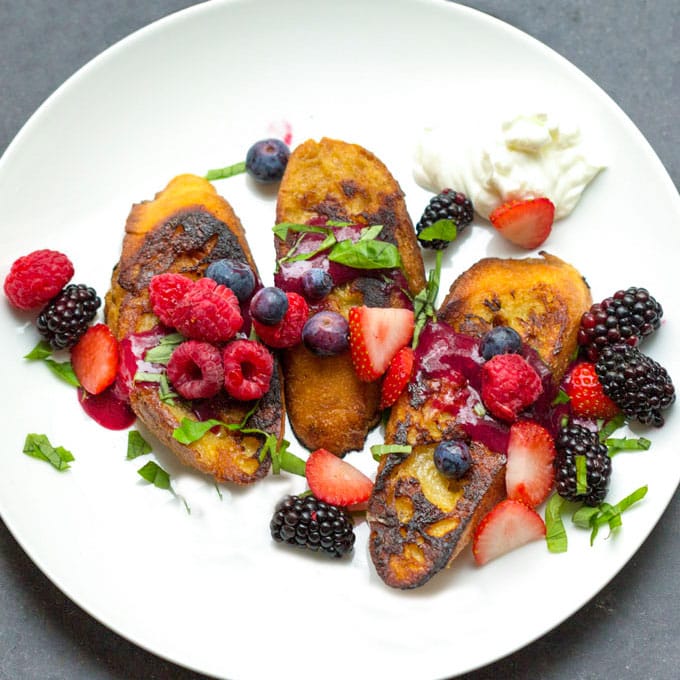 french toast with berries and berry sauce