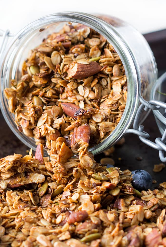 Here's an easy recipe for delicious healthy granola. It's made from heart-healthy oats, nuts and seeds, and it's flavored with cinnamon and maple syrup.