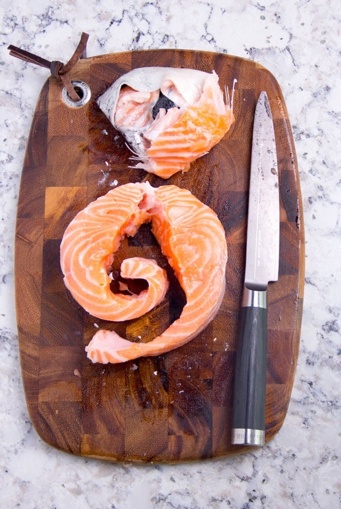 How to make broiled salmon roulades.