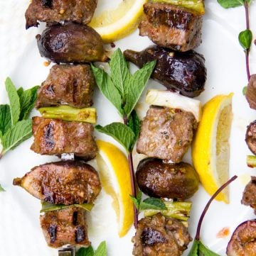 Here’s a kebab recipe for your next barbecue – grilled skewers of lamb and fresh figs with a sweet, spicy, minty glaze. The subtle sweet flavor of grilled figs is so delicious with the charred rich grilled lamb. The glaze takes it over the top.