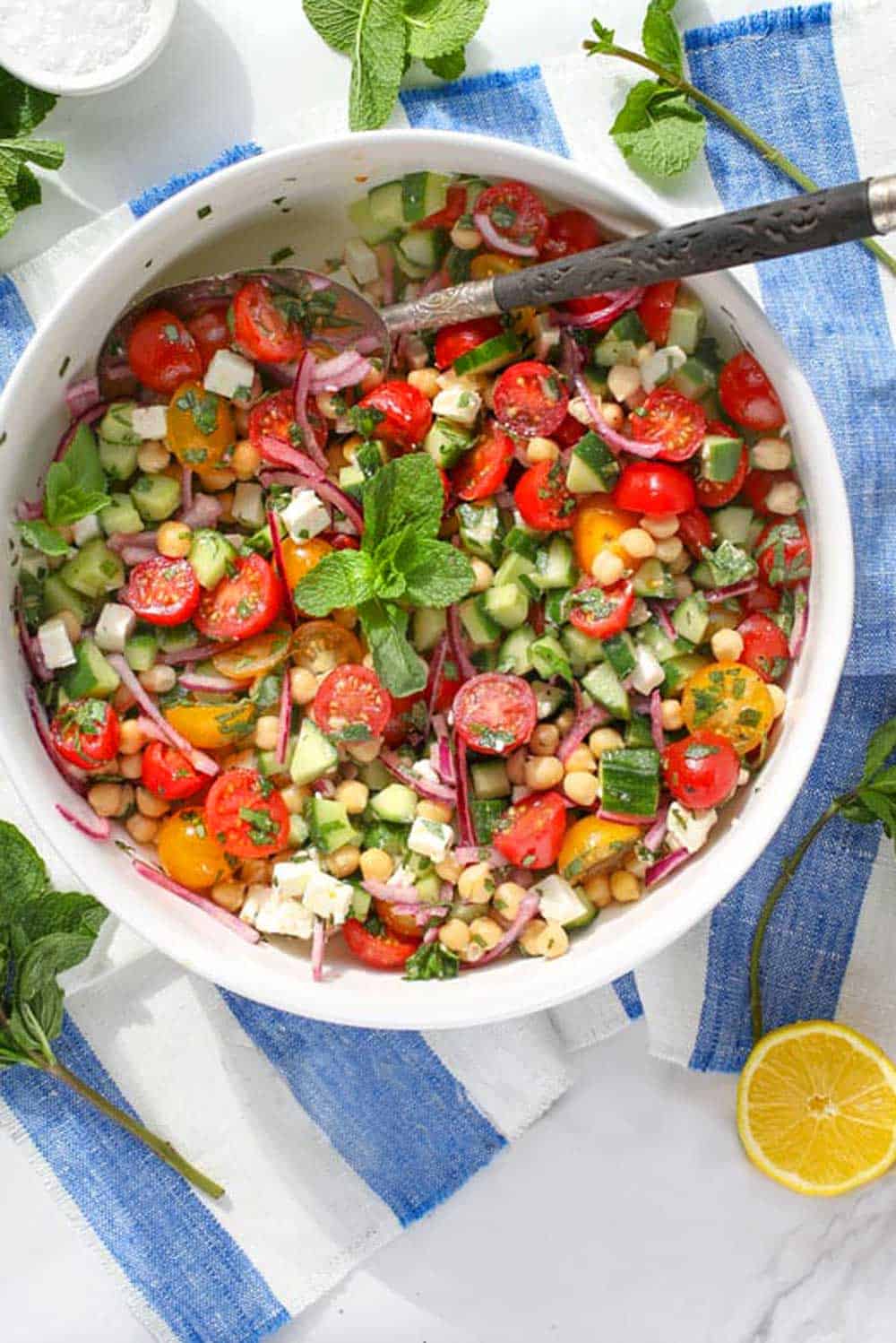 Mediterranean Chickpea Salad l Panning The Globe